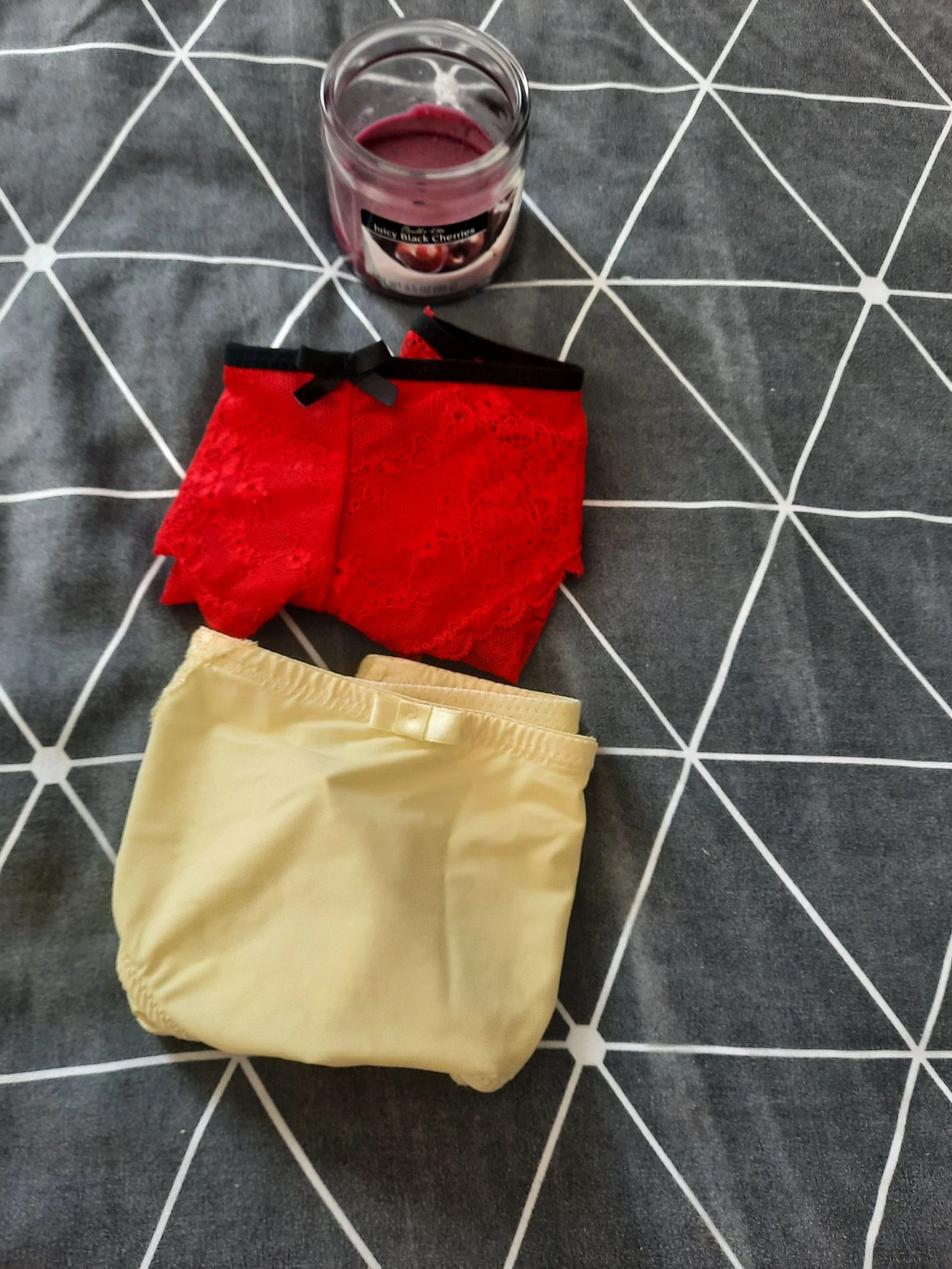 Culotte rougexet creme  taille xs 34 neuve 